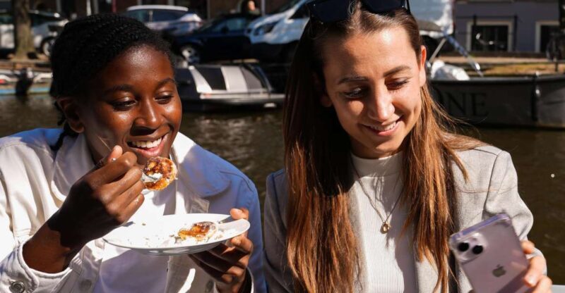 Amsterdam: Private Luxury Cruise with BBQ and Drinks - Key Points