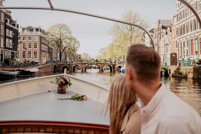 Amsterdam: Private Romantic Canal Cruise w. Prosecco/Snacks - Practical Details