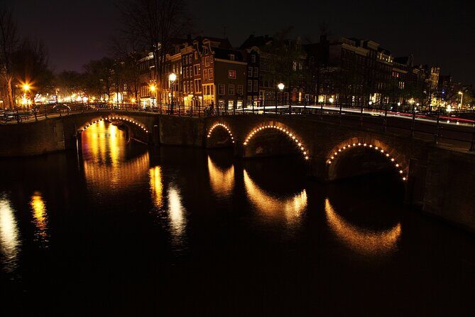 Amsterdam: Private Romantic Evening Canal Cruise + Bubbles/Snacks - Who Should Book This Tour?