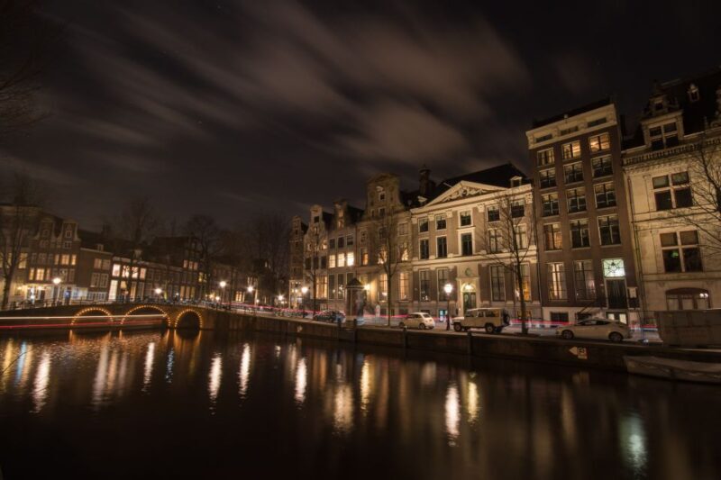 Amsterdam: Private Walking Tour with a Local - A Closer Look at the Experience