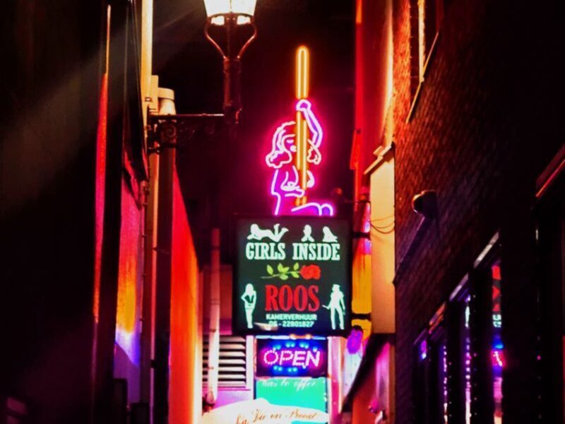 Amsterdam: Red Light District and Coffeeshop Culture Tour - Key Points