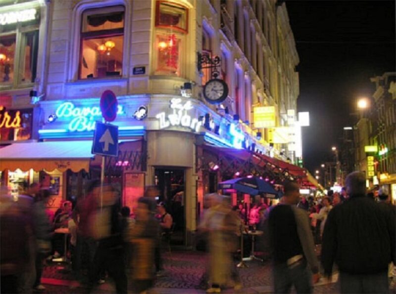 Amsterdam: Red Light District and Local Pub Tour - What to Expect from the Tour