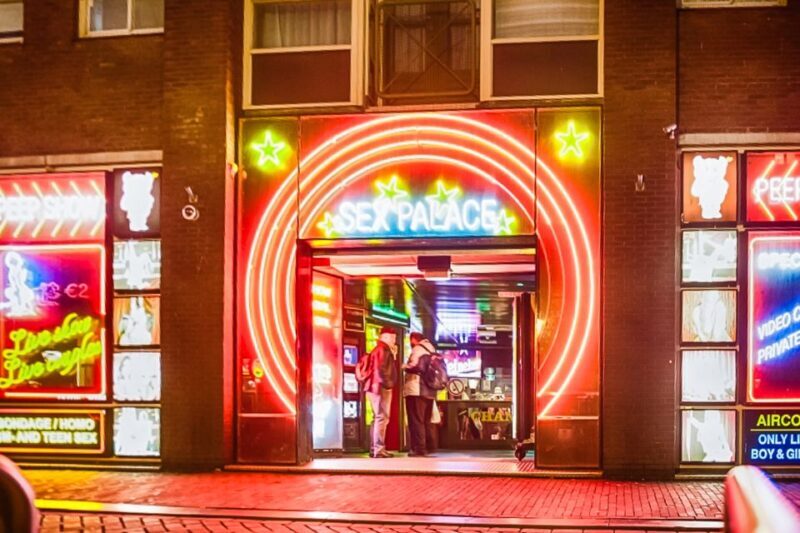 Amsterdam Red Light District & Coffee Shop Tour - Key Points