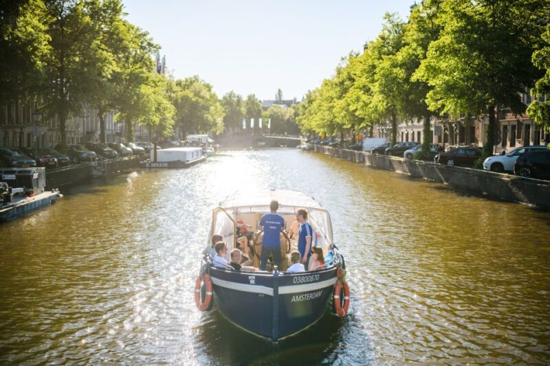 Amsterdam: Red-Light District Pub Crawl and Booze Boat Tour - Who Is This Tour Best For?
