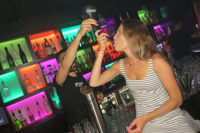 Amsterdam Red Light District Pub Crawl - Group Size and Atmosphere