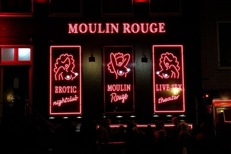 Amsterdam: Red Light District Tour in English or German - Key Points