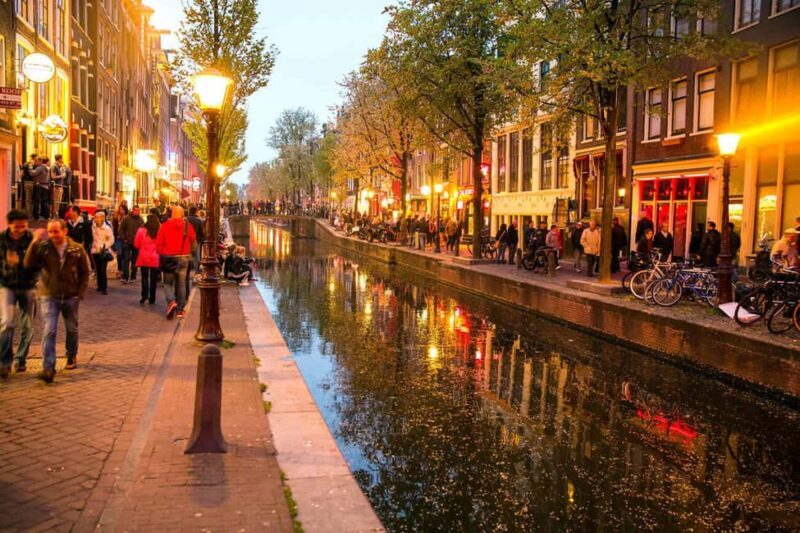 Amsterdam: Red Light District Tour in English or German - The Authentic Voice of Travelers