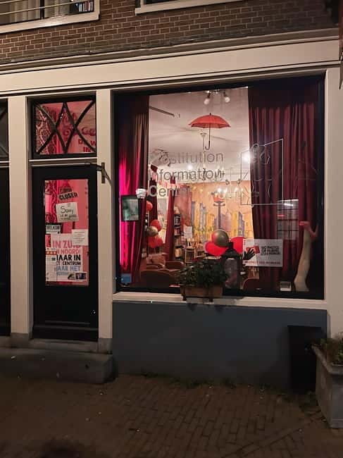 Amsterdam: Red Light District Tour in German/English for groups of 4 or more - What Makes This Tour Special