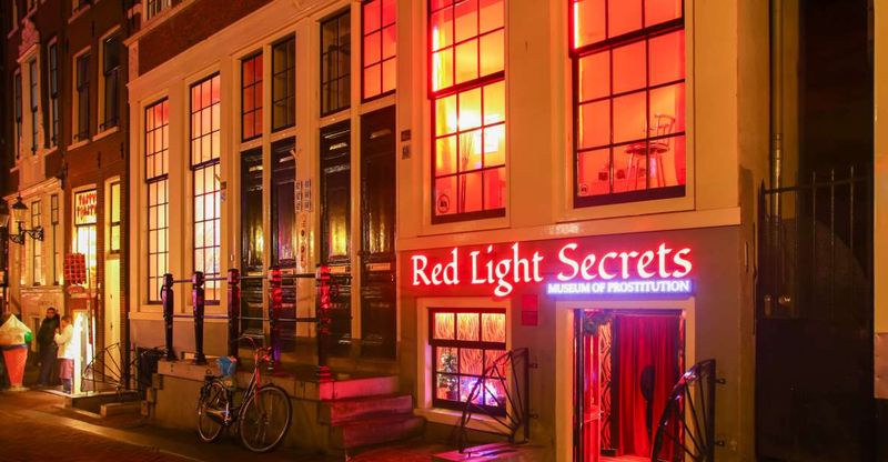 Amsterdam: Red Light Secrets Museum Entry Ticket - Staff and Atmosphere: Knowledge That Keeps It Respectful