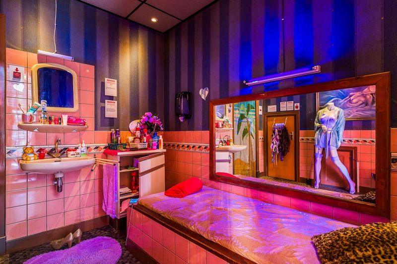 Amsterdam: Red Light Secrets Museum Entry Ticket - Photo, Privacy, and Etiquette in a Place That Feels Very Real