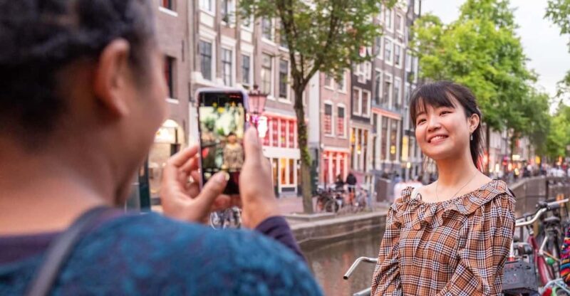 Amsterdam: Red Light Tour Exclusive + Peep Show - Explore the Heart of Amsterdam’s Red Light District