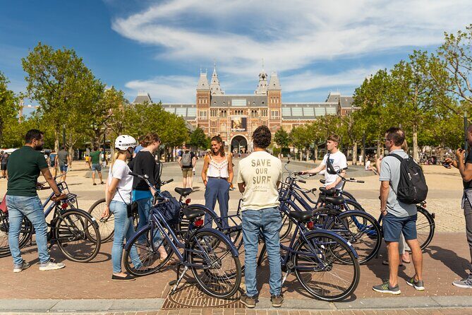 Amsterdam Small-Group Bike Tour With Canal Cruise, Drinks, Cheese - The Canal Cruise: A Relaxing Wind-Down