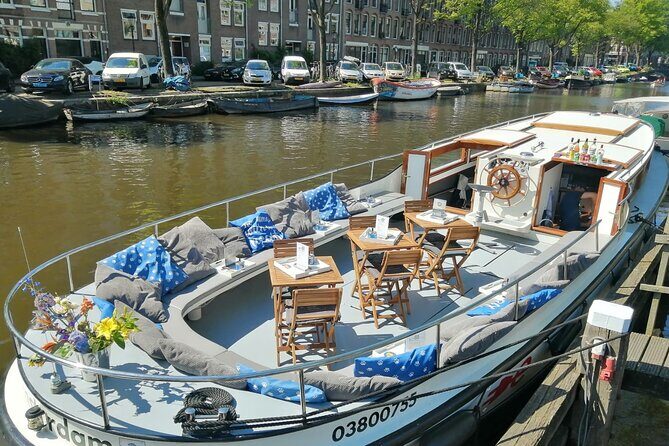 Amsterdam: The Bulldog Boat Smoke Cruise - FAQ