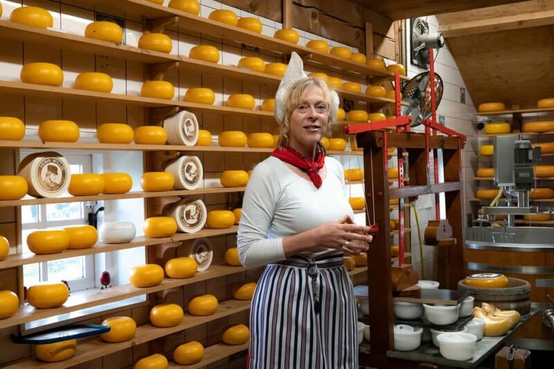 Amsterdam: Traditional Cheese Market Tour to Alkmaar - Discovering the Amsterdam: Traditional Cheese Market Tour to Alkmaar