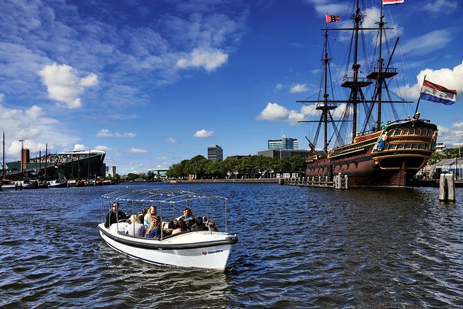 Amsterdam Uncovered: 120 Minutes by Boat - The Experience in Detail