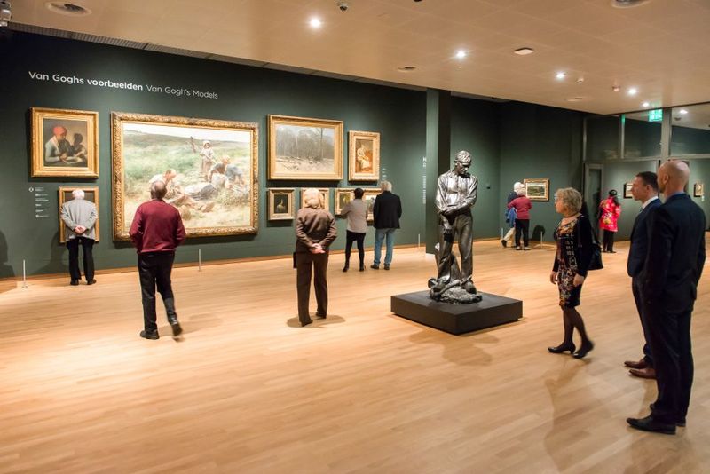 Amsterdam: Van Gogh Museum Ticket - Crowds, timing, and your best entry slot