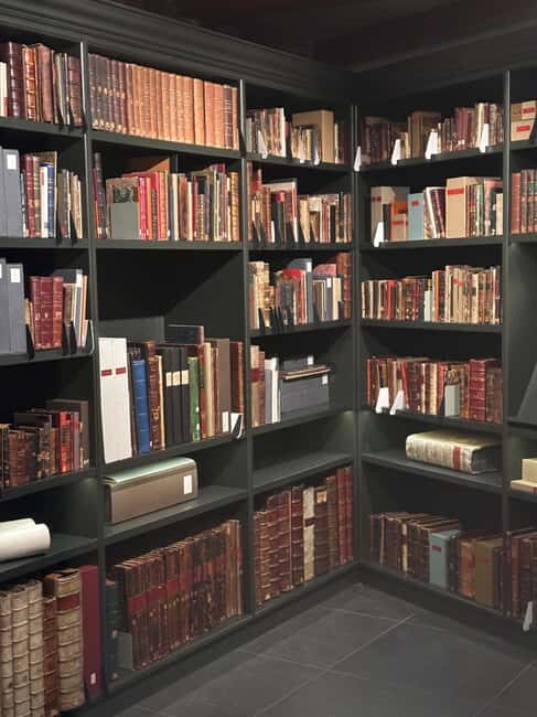 Amsterdam Walking Tour: Stories of the Jewish Quarter - An Introduction to the Jewish Quarter Tour