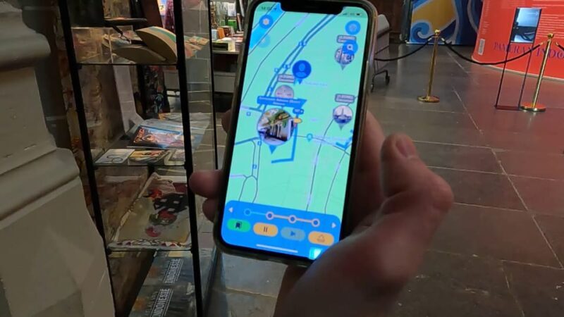 Amsterdam Walking Tour with Smartphone App - The Real User Experience