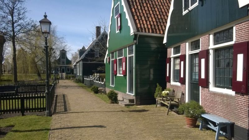 Amsterdam: Zaanse Schans 3-Hour Small Group Tour - Time On The Ground: Why Three Hours Feels Like The Sweet Spot