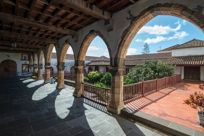 An Express tuk-tuk tour through Funchal Old Town - A Closer Look at the Funchal Tuk-Tuk Experience