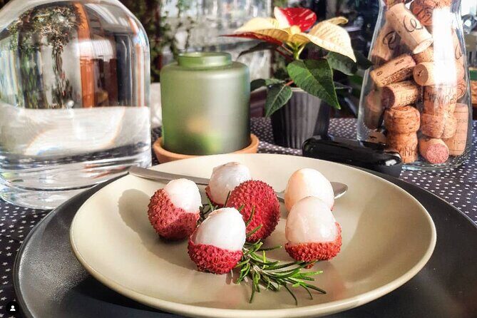 An Unforgettable Evening: Authentic Portuguese Dinner in Porto - The Value Proposition