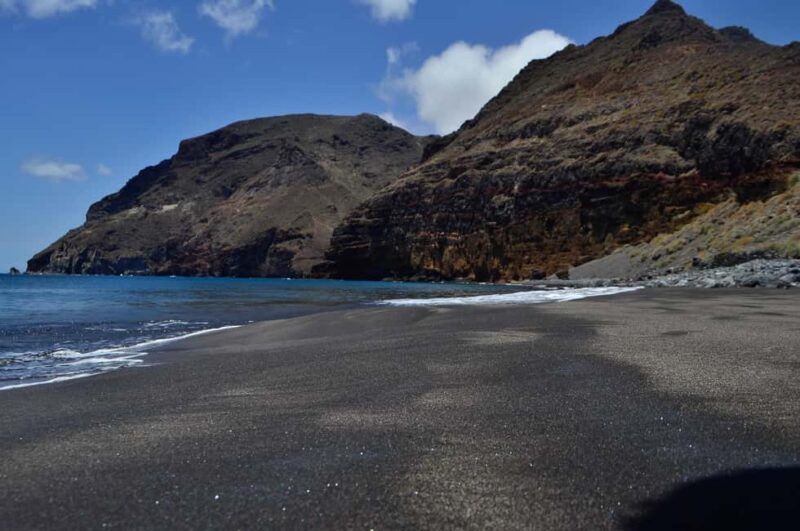 Anaga: Trail from the Forest to the Beach and return by boat. - Key Points