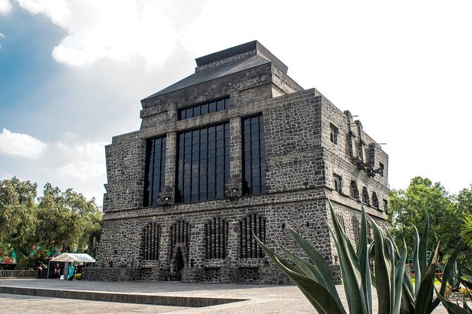 Anahuacalli Museum and Diego Rivera Studio Tour with Admission Tickets - FAQ