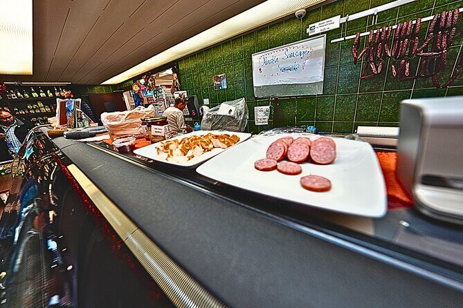 Anchorage's Winter City Tour = Samples + Stops + WildLife - Key Points