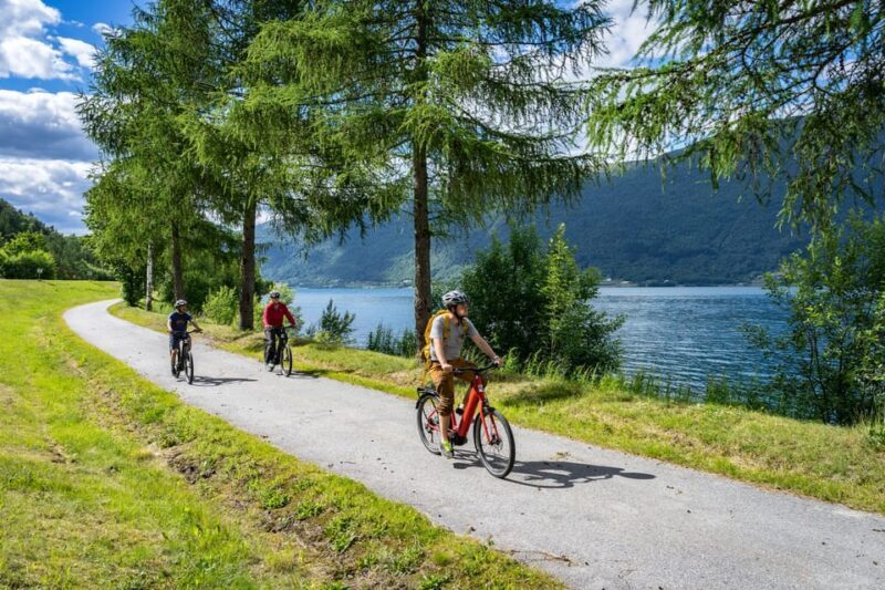 Andalsnes: Bike & Hike Adventure to Litlefjellet Summit - Who Is This Tour Best Suited For?