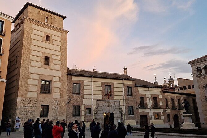 Andalusian Urban Escape - An Honest Look at the Andalusian Urban Escape in Madrid