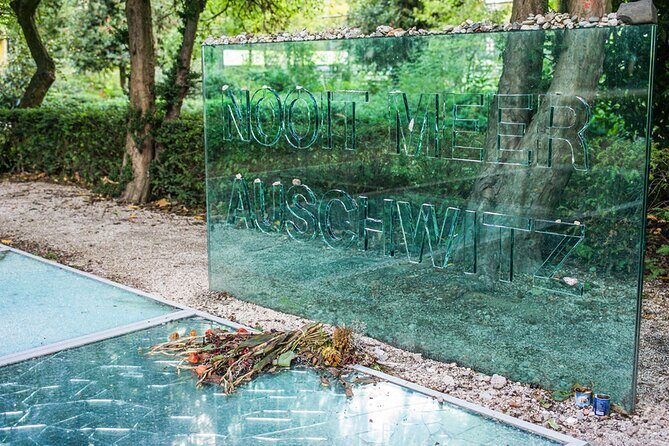 Anne Frank Walking Tour and Jewish Quarter in EN/DE/ES/IT - The Practicalities