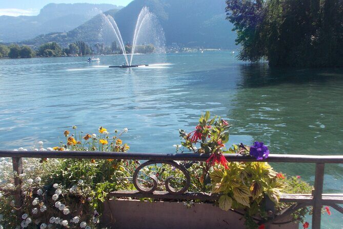 Annecy Scavenger Hunt and Highlights Self-Guided Tour - Practical Details: Logistics and Tips