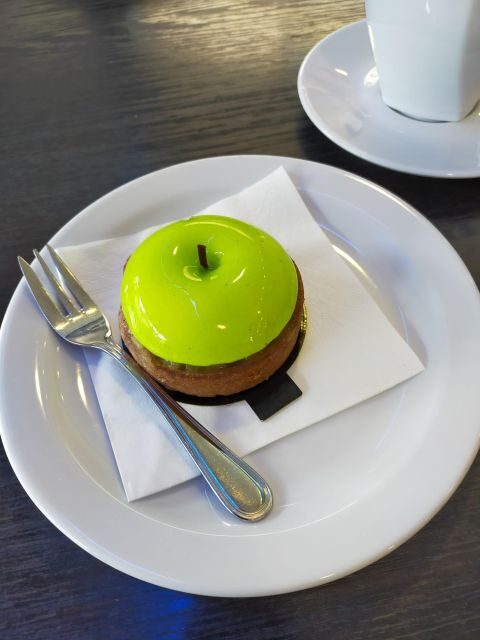 Annecy: Traditional Food Group Walking Tour - What to Expect from the Tour