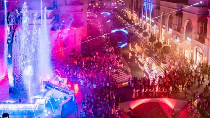 Antalya: Land of Legends Night Show Transfer & Boat Parade - FAQ