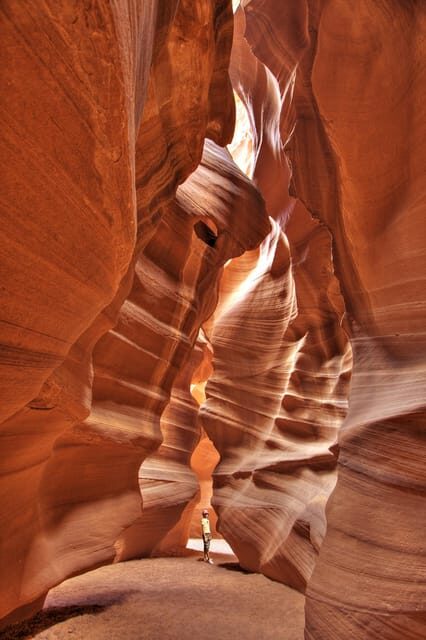 Antelope Canyon X by Taadidiin/Horseshoe Bend Overlook - Key Points