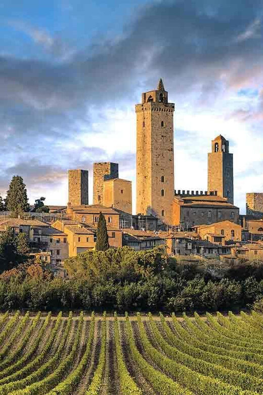 ANTI-BUS TOUR! By van: San Gimignano & Chianti Wine - An Overview of the Experience