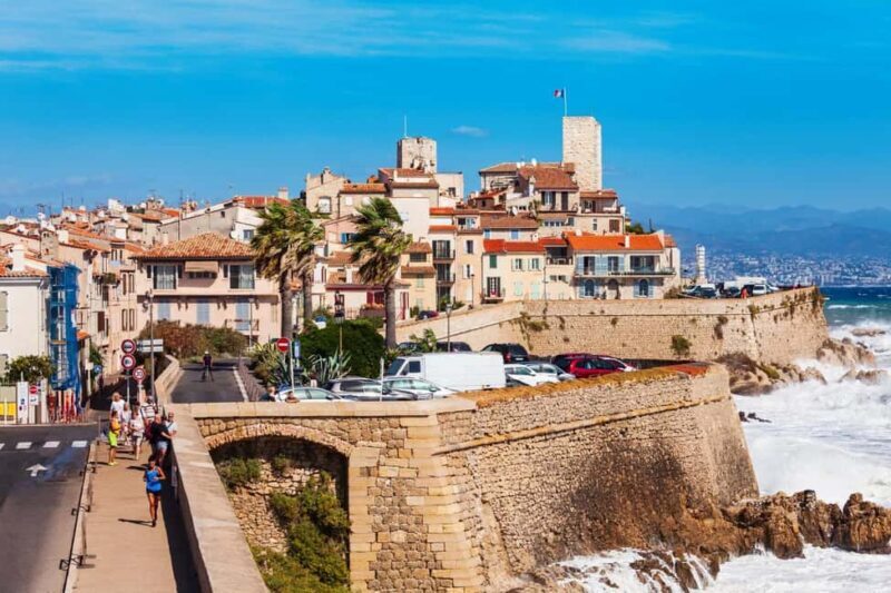 Antibes: Express Walk with a Local in 60 minutes - The Itinerary in Detail