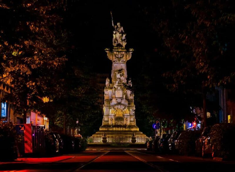 Antwerp Bike Tours Pop-Up: Christmas Bike Tour + Hot Drink - Key Points