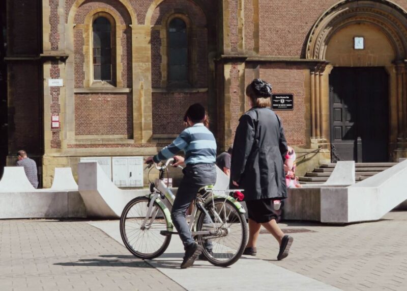 Antwerp: Jewish Neighbourhood Guided Walking Tour - Walking Through Antwerp’s Jewish Neighbourhood: What to Expect