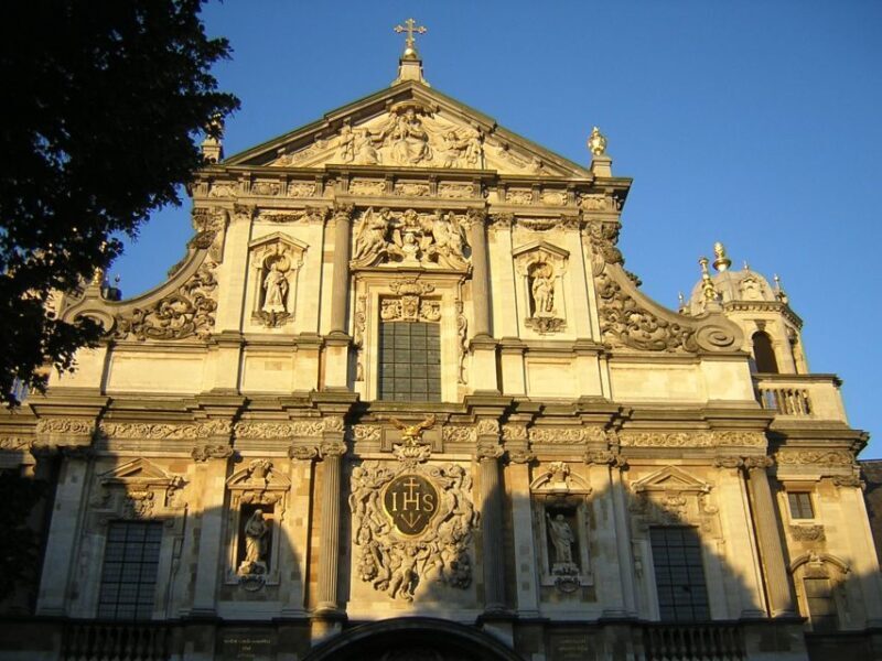 Antwerp: Walking Tour from Steen to Central Station - Key Points