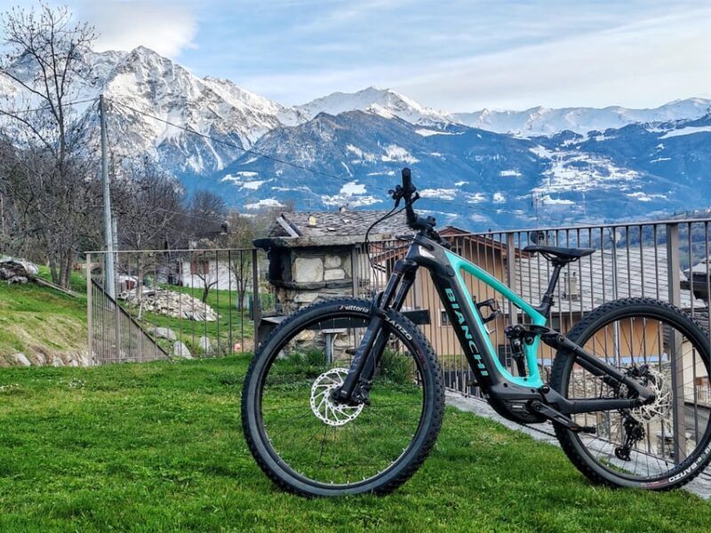 Aosta: E-bike full suspension day rental - Flexibility and Booking