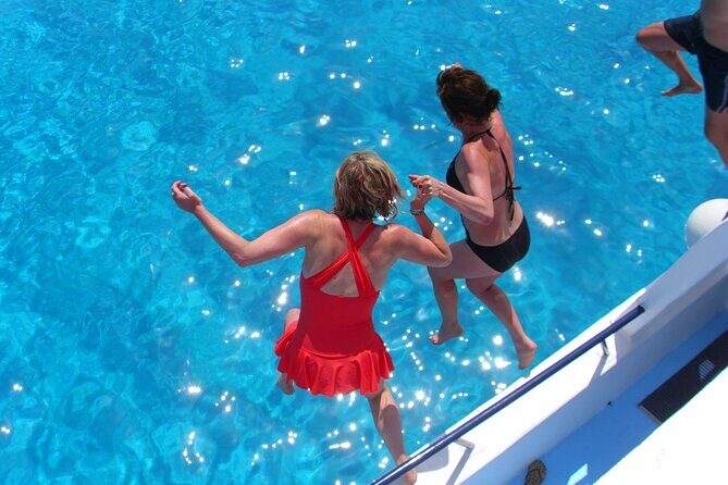 APHRODITE II -LAZY DAY CRUISE-BLUE LAGOON,TURTLE COVE, with LUNCH - Who Is This Tour Best For?