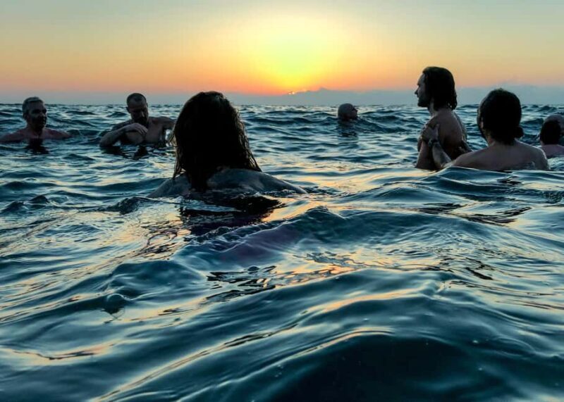 AQUA SPLASH SUNSET : Mega Slide & Cocktail & Swimming - Key Points