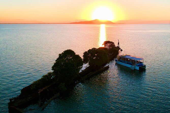 Aquascene Magnetic Island Sunset & Shipwreck Tour - Explore Magnetic Island with the Aquascene Sunset & Shipwreck Tour