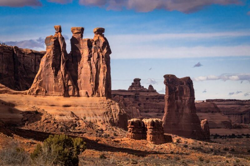 Arches National Park: Sunset Pavement Van Tour - FAQ