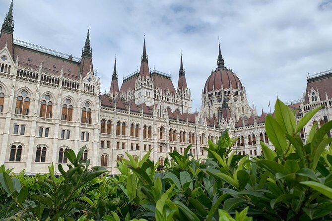 Architectural Budapest: Private Tour with a Local Expert - Key Points