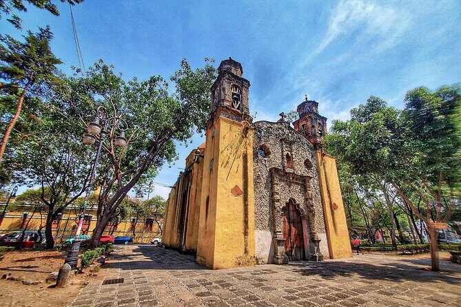 ARCHITECTURAL TOUR in Coyoacán - small groups - Key Points