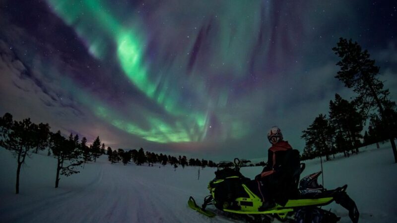 Arctic Adventure: Northern Lights Hunting with Snowmobiles - Scenic Highlights and Atmosphere