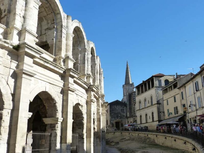Arles private tour - art/history and gastronomy - The Sum Up