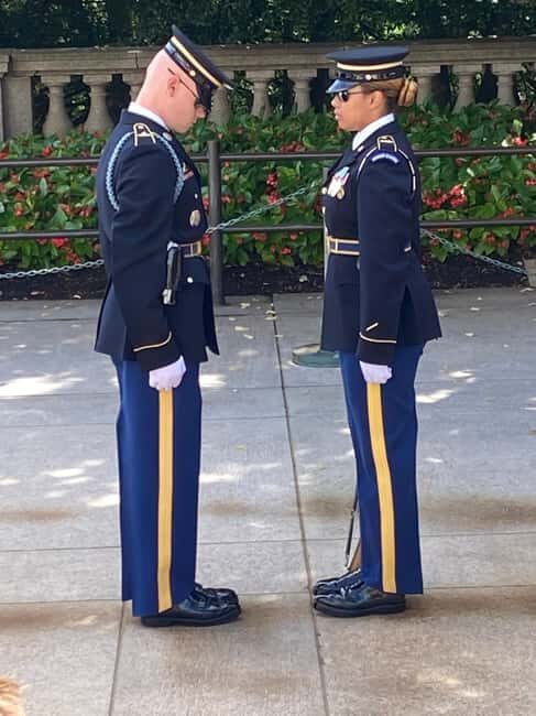 Arlington Cemetery: Private Tour for up to 10 Guests - Who Should Consider This Tour?